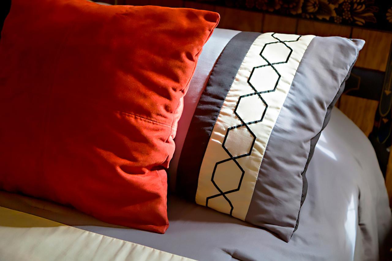 Firefly Bed & Breakfast Линкольн Экстерьер фото